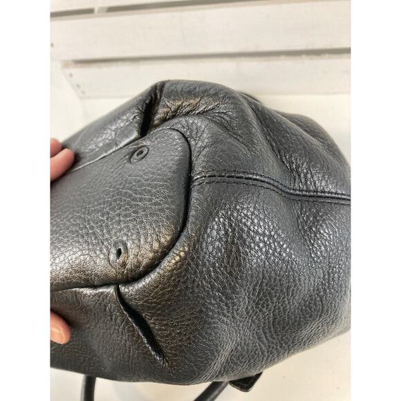 MICHAEL KORS, MEDIUM SIZE BLACK PEBBLED LEATHER HANDBAG - Picture 15 of 16